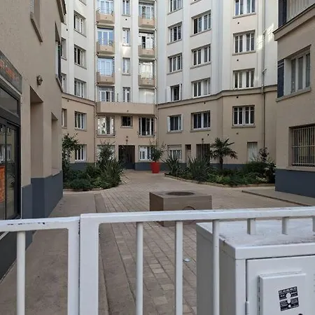 Grand Studio Porte Saint Cloud Apartmán
